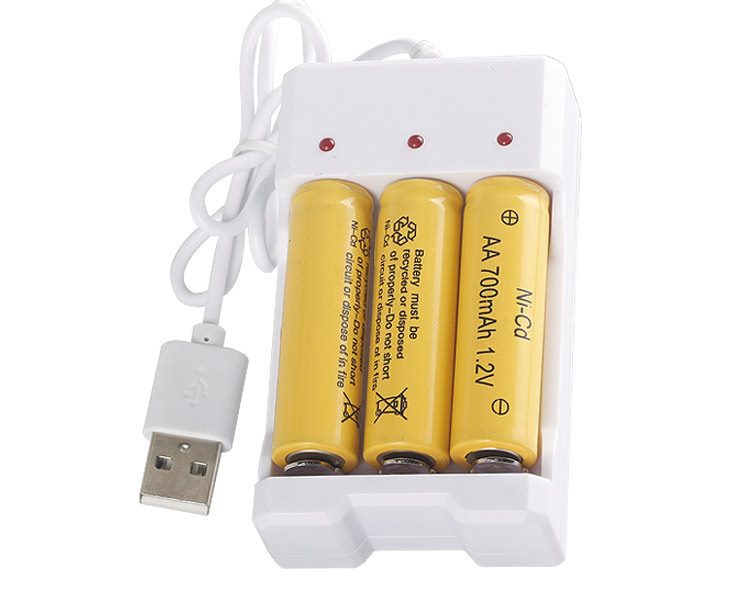 3 Slots USB Battery Charger AA or AAA