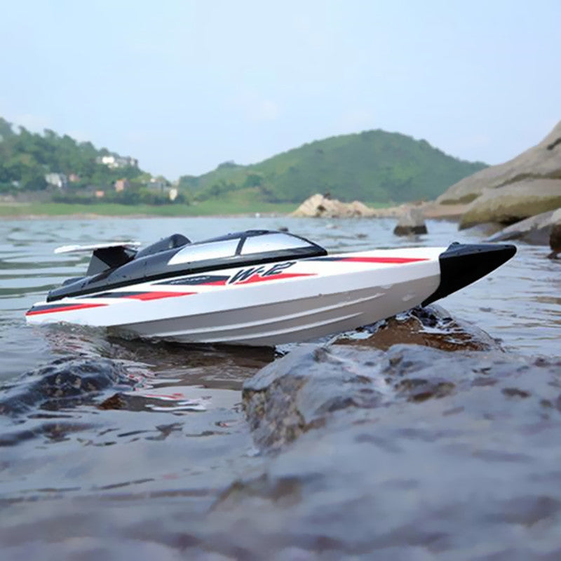 35KM/H High Speed RC Racing Boat Capsize Protection 2.4G Remote Control Toy Boat