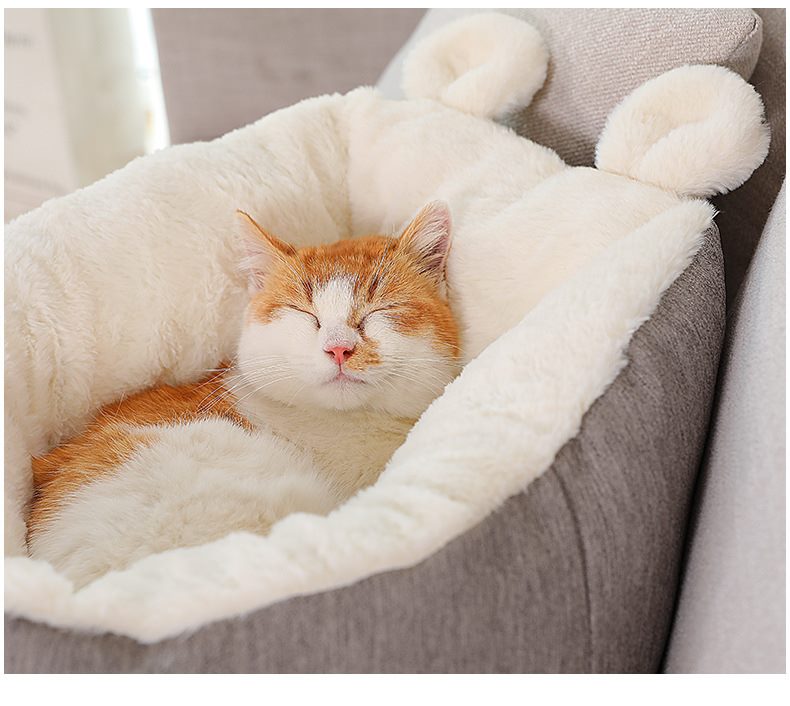 Soft & Cozy Fleece Pocket Wrapped Cat Bed Size M