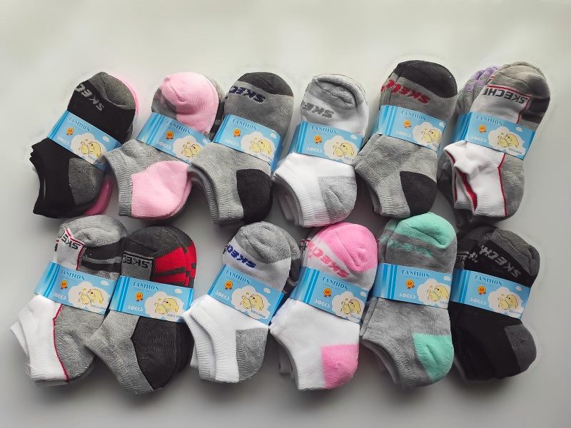 WHOLESALE - (36 Pairs) Kids' Cushioned Ankle Socks, Size 6-8